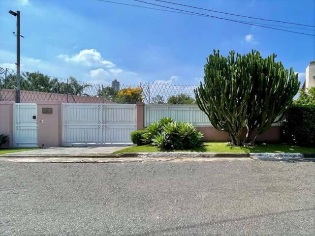 Casa para Venda em Carapicuíba - 2